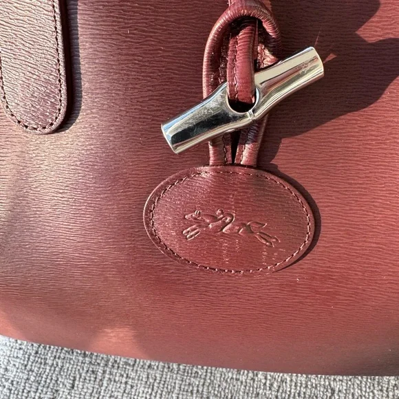 Longchamp Roseau Elegant Burgundy and Red interior Leather Tote Bag - Picture 4 of 8